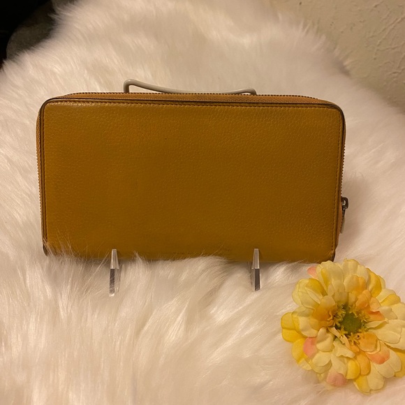 🌸SOLD. Authentic Celine long zipper wallet - Picture 3 of 11